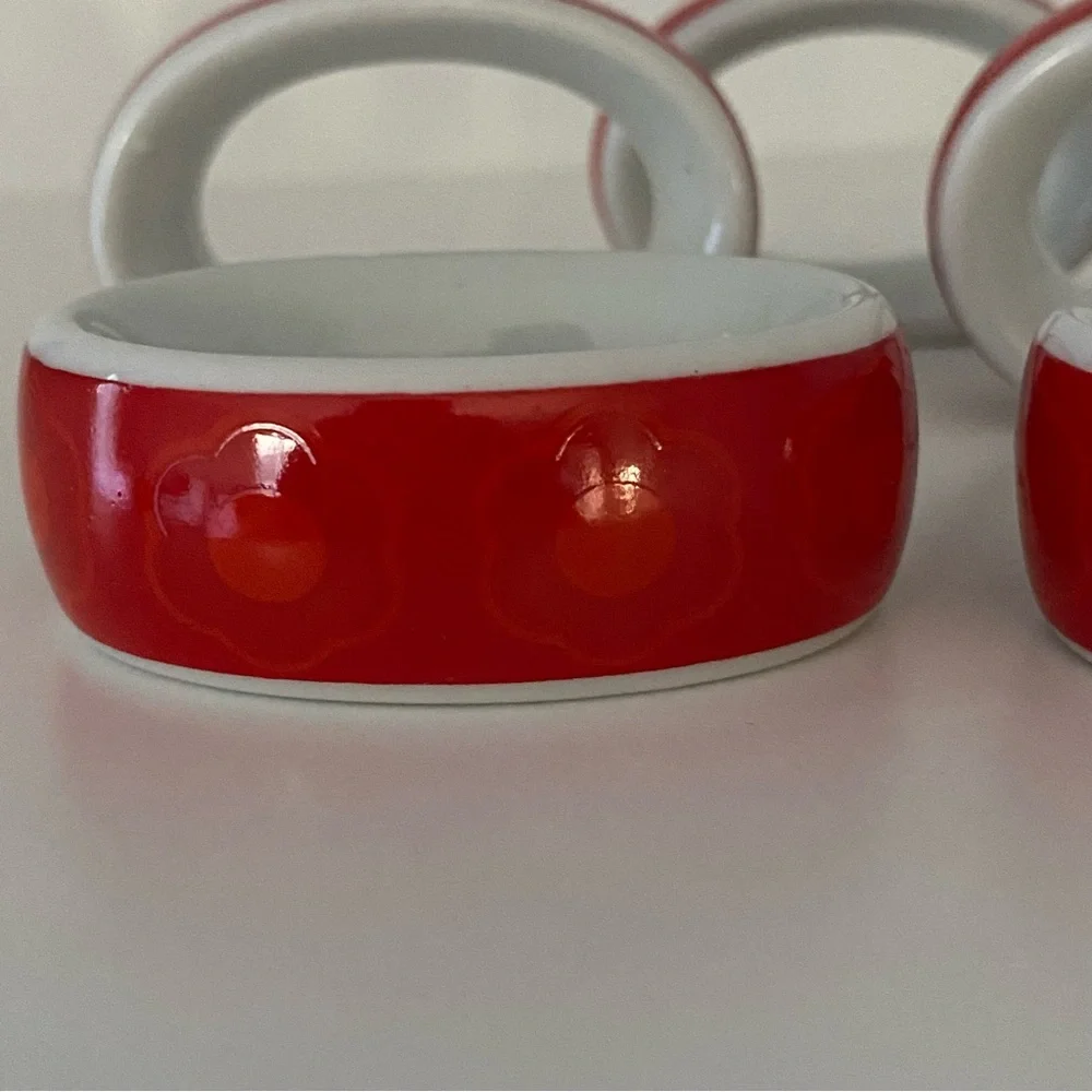 Porcelain Napkin Rings Wunsiedel Bavaria Germany Red Flowers Daisy EUC Vintage